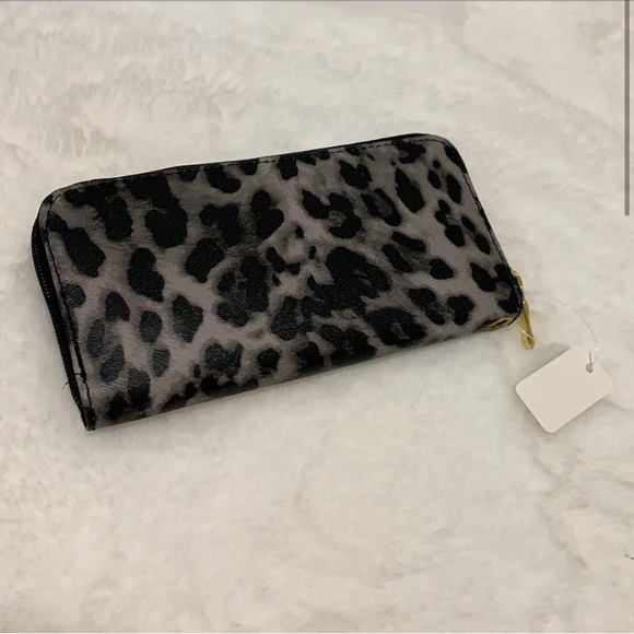 Leopard Wallet - Picture 2 of 6